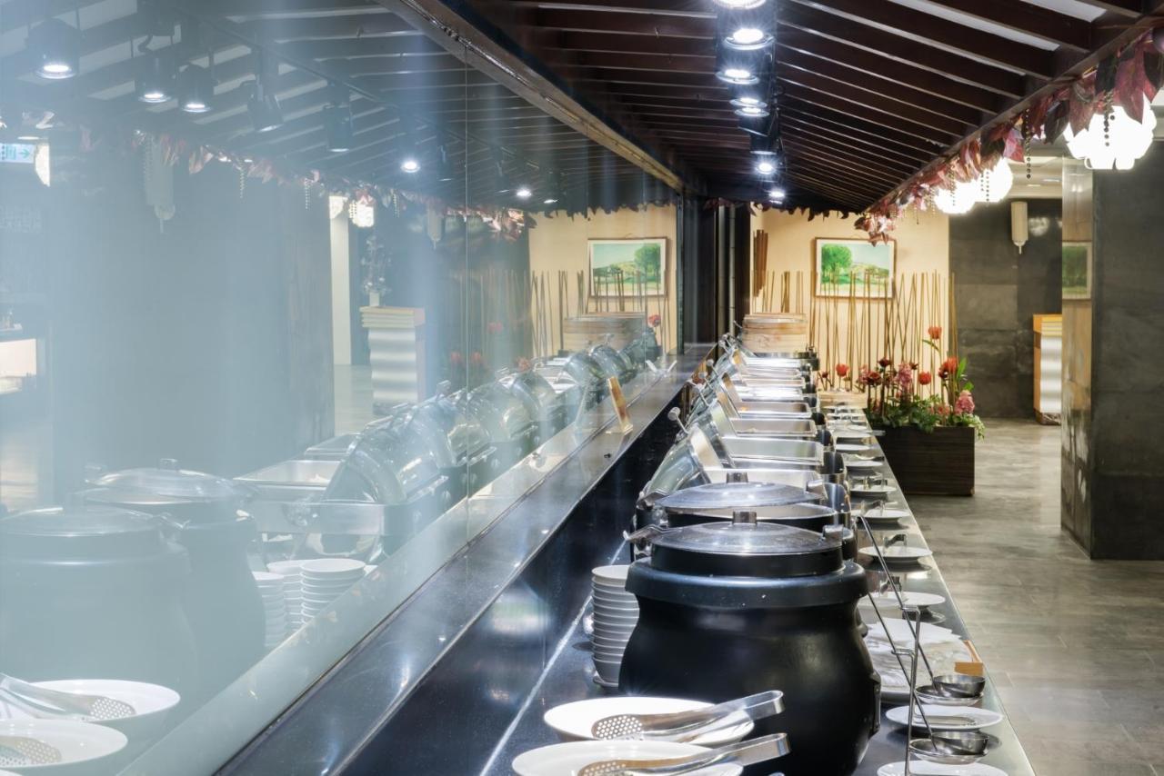 Hometel Hotel גאושיונג מראה חיצוני תמונה